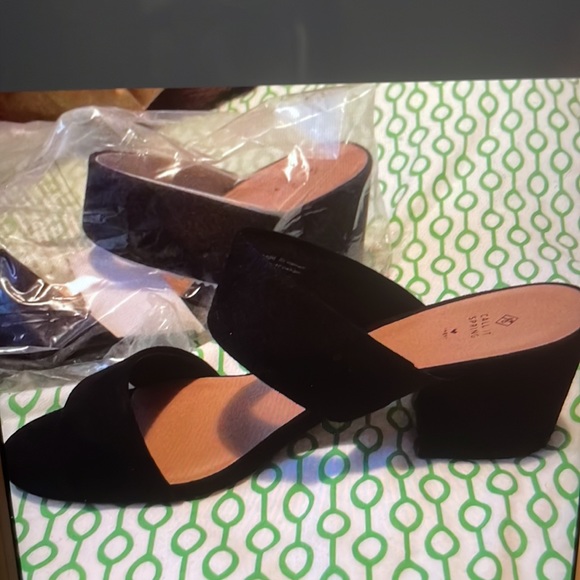 Call it spring Women’s sandal - Picture 2 of 4